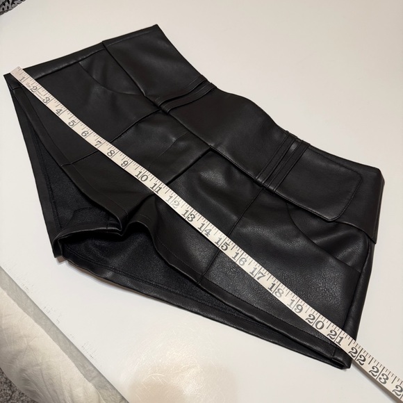 Niihai by Revolve faux leather micro shorts, black, size M - Picture 7 of 16